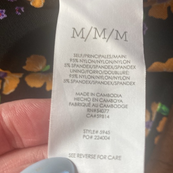 CAbi Debut Wrap Dress in Fiesta Floral (Style 5945), Size M - Picture 7 of 8